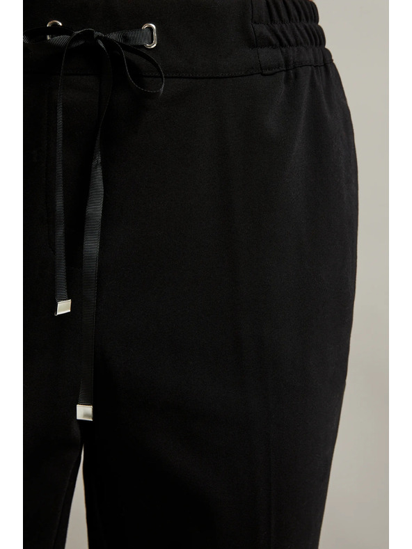 Moodo Черни панталони с прави крачоли и колан Moodo