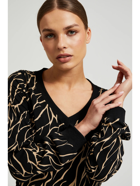 Moodo Вискозна риза с V-образно деколте черна Moodo