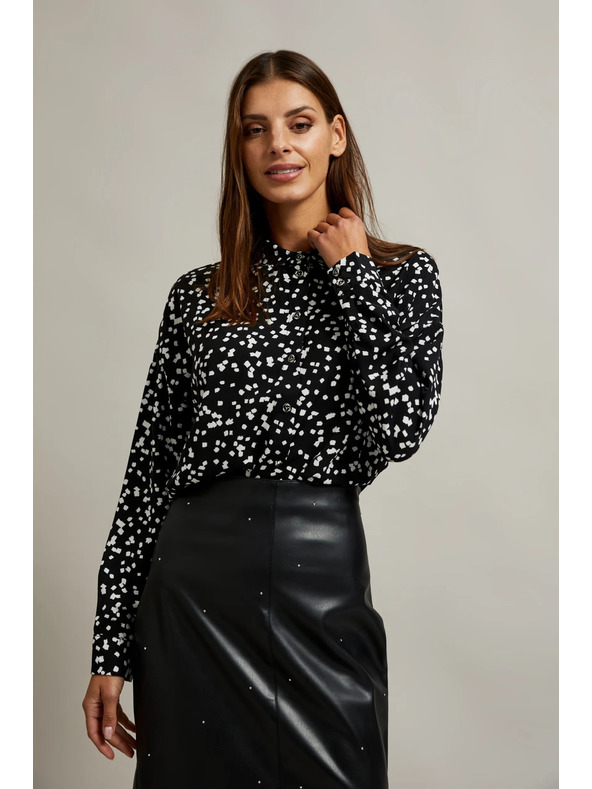 Moodo Черна риза с принт и яка Moodo
