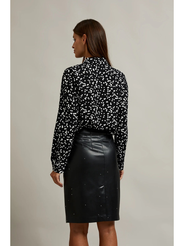 Moodo Черна риза с принт и яка Moodo
