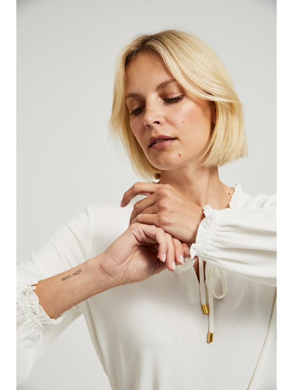 Moodo Бяла блуза с връзване на деколтето и надиплени ръкави Moodo