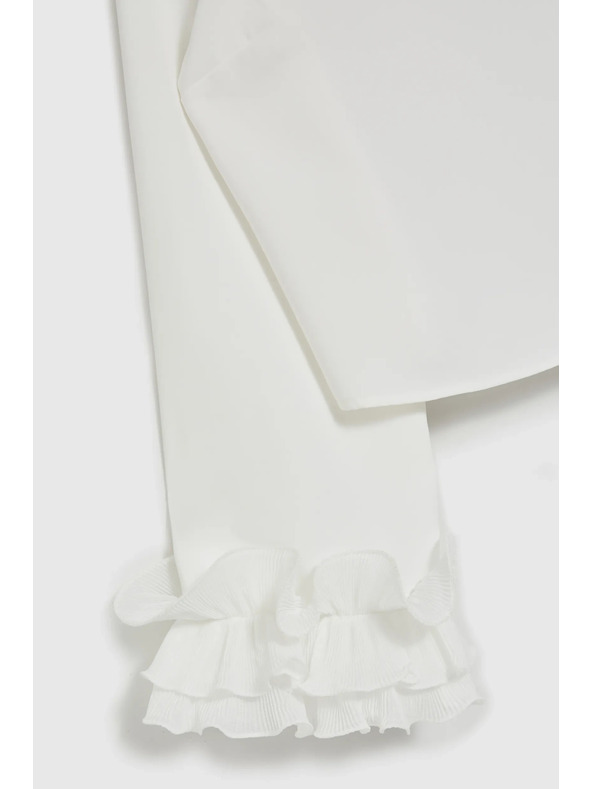 Moodo Бяла риза с воланти на ръкавите Moodo