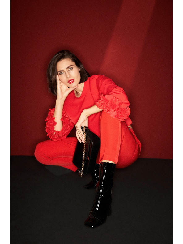 Moodo Червена риза с воланти на ръкавите Moodo