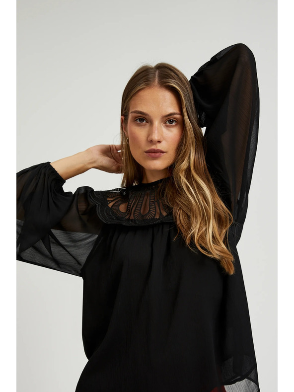 Moodo Черна риза с декоративно деколте Moodo
