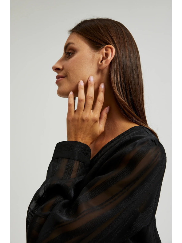 Moodo Елегантна черна риза с V-образно деколте Moodo