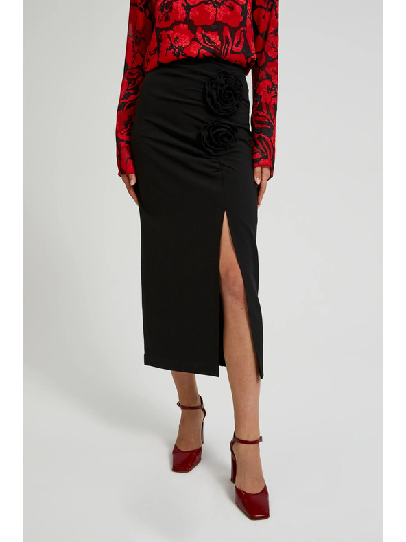 Moodo Черна пола с декоративна роза и цепка Moodo