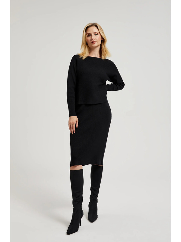 Moodo Черен суитшърт с крои на прилеп Moodo