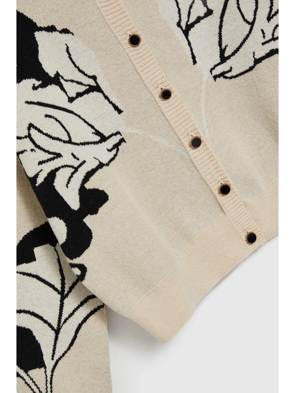 Moodo Бежов пуловер с копчета Moodo