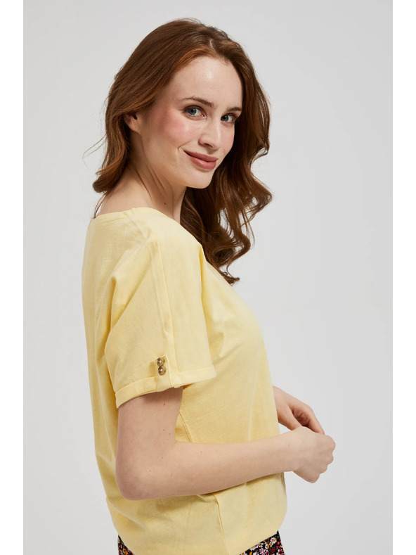 Moodo Жълта тениска с джоб и подплатени ръкави Moodo