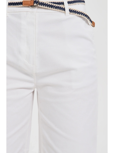 Moodo Памучни шорти с колан бели Moodo