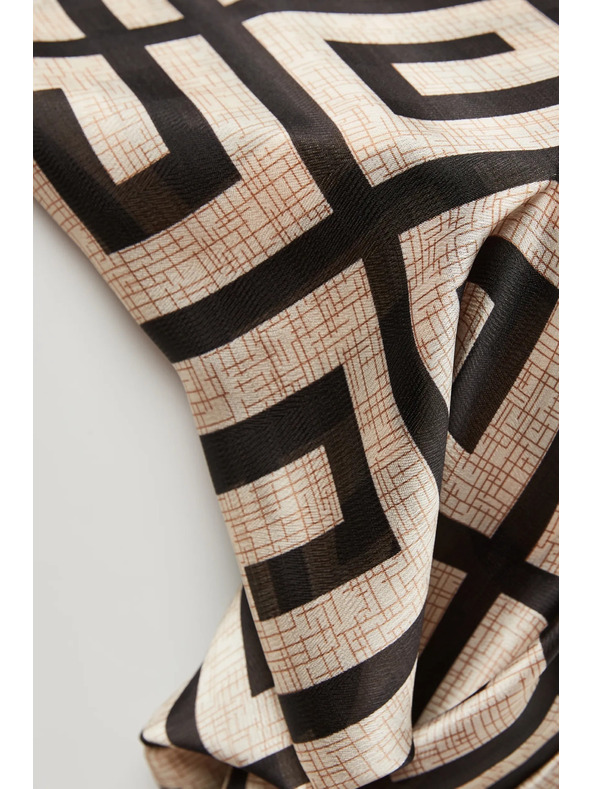 Moodo Бежово-черен дамски шарен шал Moodo
