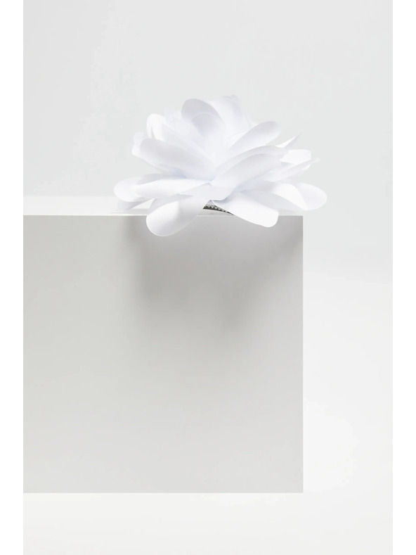 Moodo Брошка с материална цветя бялa Moodo