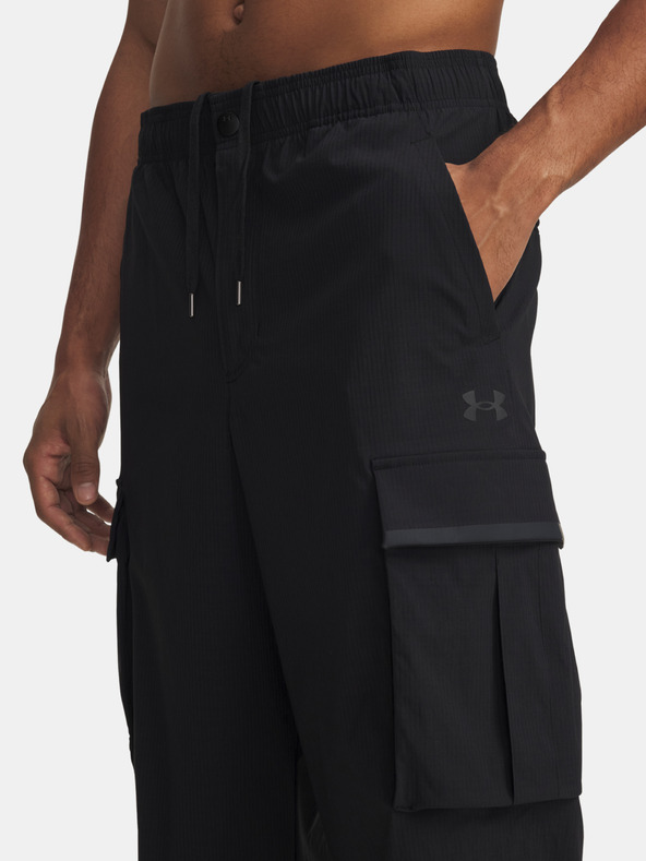 Under Armour Мъжки спортни панталони Under Armour UA UNSTPBLE TXTR WOVEN CARGO-BLK