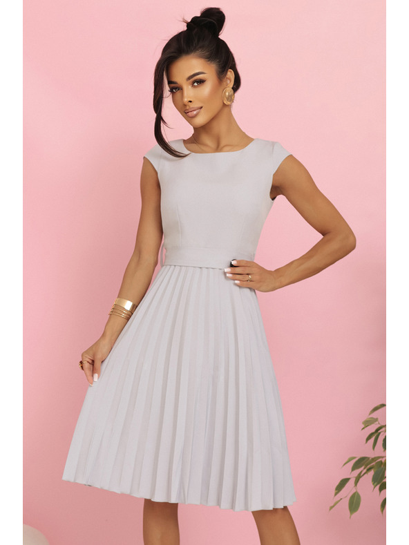 numoco LILA Плисирана рокля с къс ръкав и колан - сиво