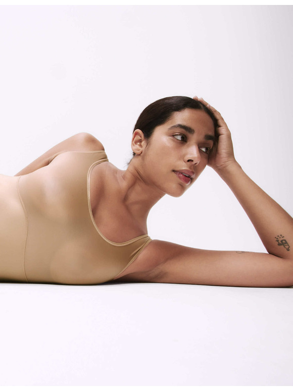 Marks & Spencer Оформящо облекло