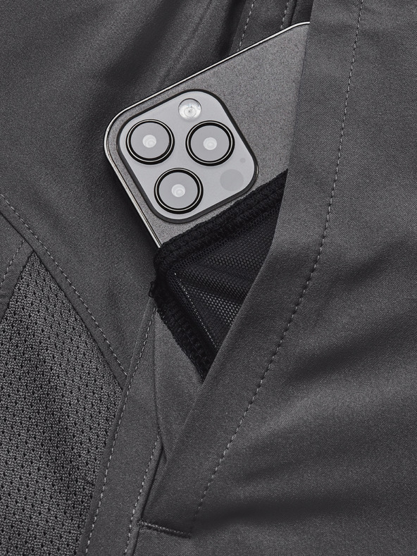 Under Armour Мъжки къси панталони Under Armour UA LAUNCH 7''-GRY