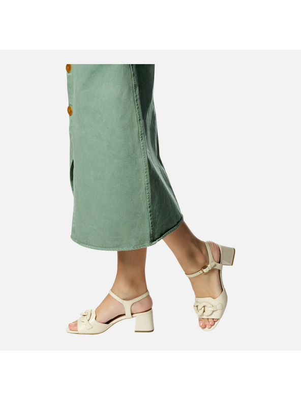 Geox Кремави дамски сандали Geox New Eraklia 50 T