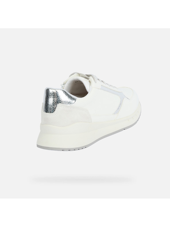 Geox Бели дамски обувки Geox Octaviee