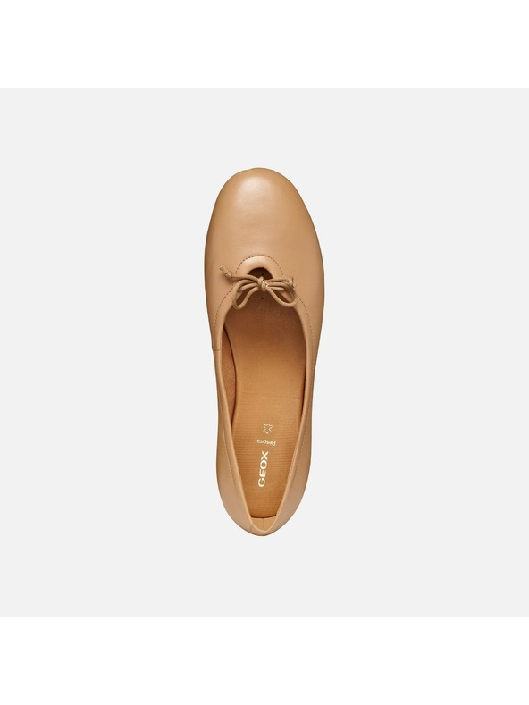 Geox Бежови дамски балерини Geox New Palmaria