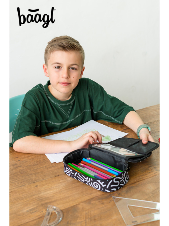 BAAGL  Черен училищен моливник Baagl Element