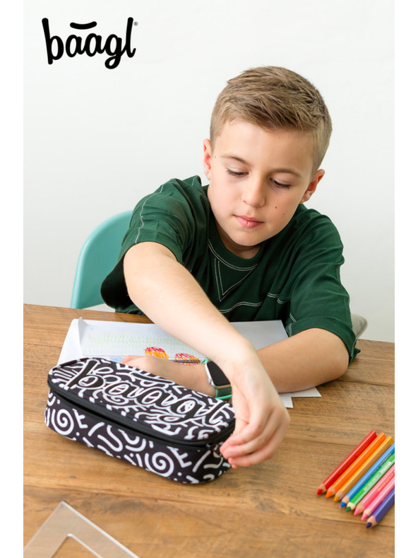 BAAGL  Черен училищен моливник Baagl Element