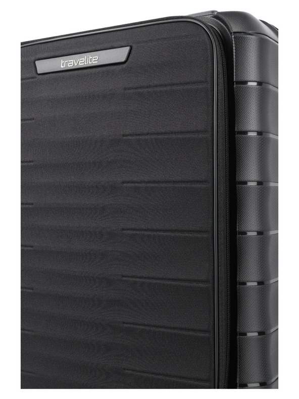 Travelite Комплект пътни куфари Travelite Mooby S,M,L Front pocket Black