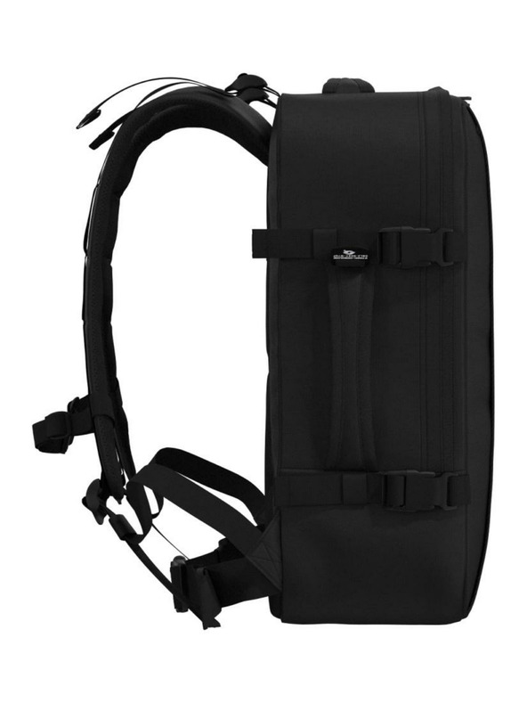 CabinZero Черна раница CabinZero Military 36L Absolute Black