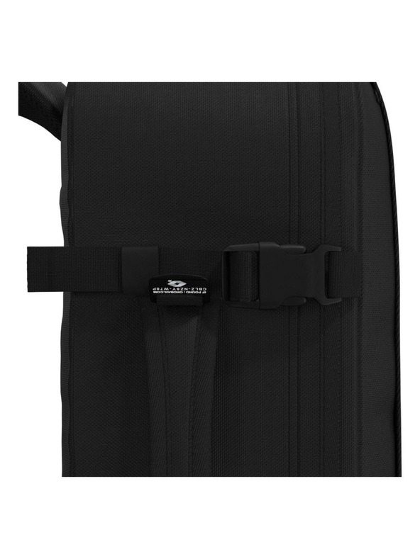 CabinZero Черна раница CabinZero Military 36L Absolute Black