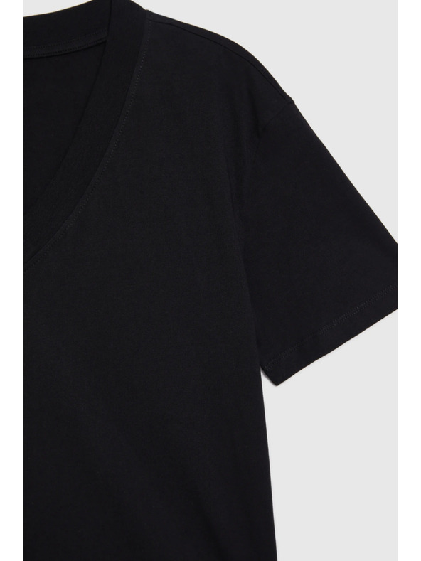 Moodo Памучна блуза с V деколте черна Moodo