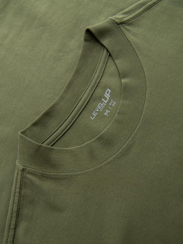 Ombre Clothing Мъжка памучна тениска LOOSE FIT с кръгло деколте - тъмно маслинева V8 OM-TSBC-0267 Ombre Clothing