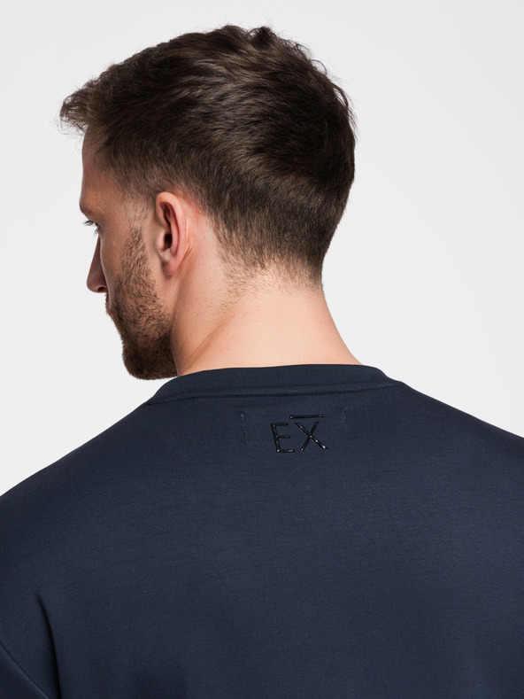 Ombre Clothing Мъжки суитшърт с блестящ печат на гърдата - тъмносин V4 OM-SNBC-0199 Ombre Clothing