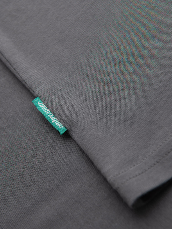 Ombre Clothing T-shirt