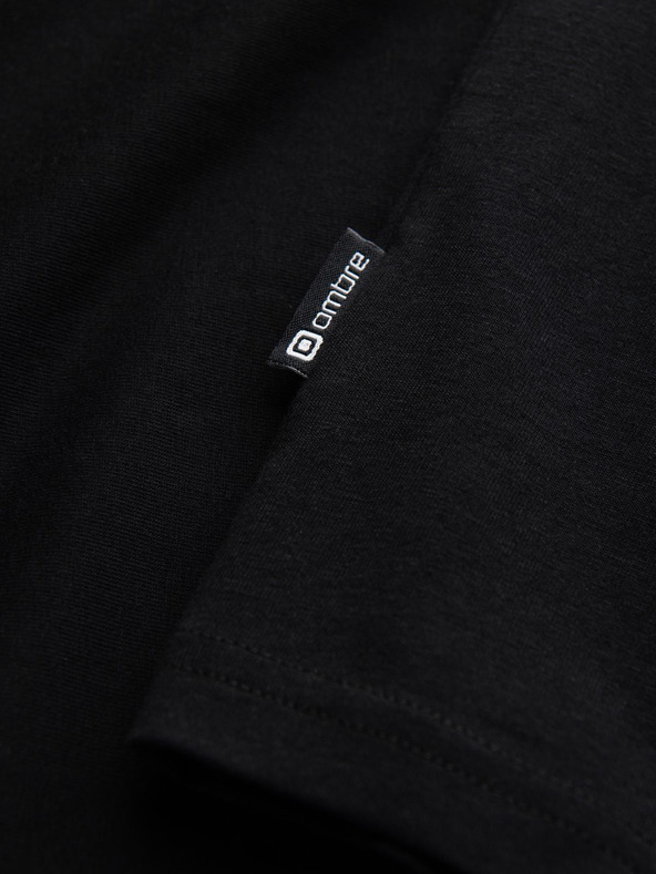 Ombre Clothing Черна мъжка тениска с V-образно деколте Ombre Clothing