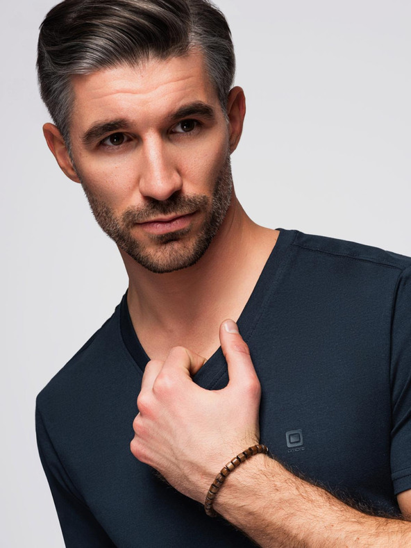 Ombre Clothing Тъмно синя мъжка тениска с V-образно деколте Ombre Clothing