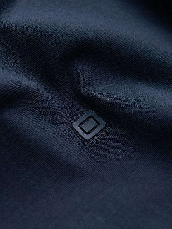 Ombre Clothing Тъмно синя мъжка тениска с V-образно деколте Ombre Clothing