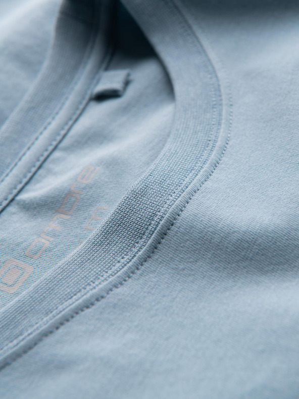 Ombre Clothing Светлосиня мъжка тениска Ombre Облекло