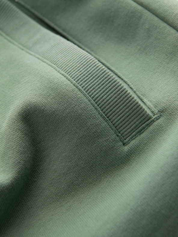 Ombre Clothing Зелени спортни къси панталони Ombre Clothing