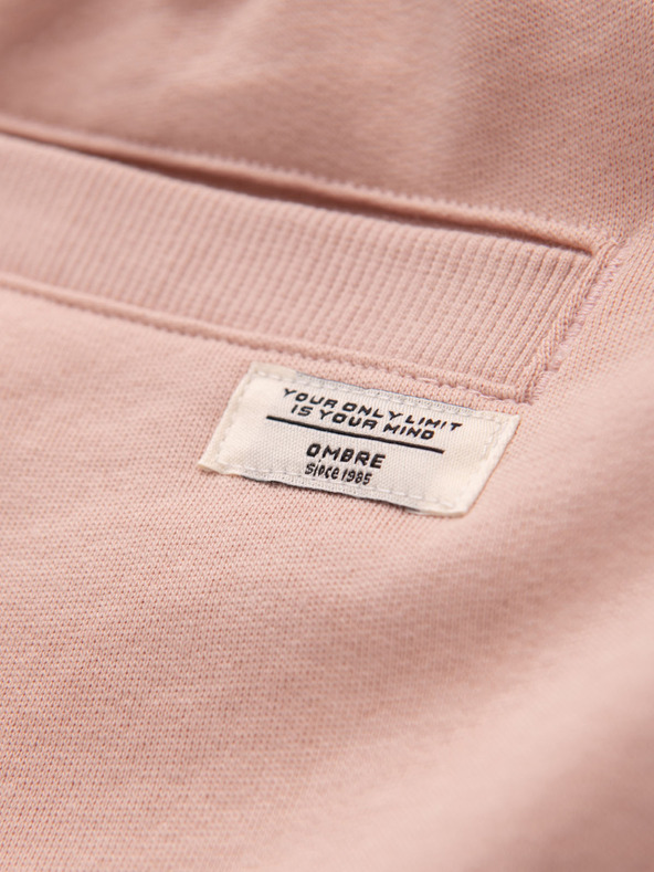 Ombre Clothing Розови мъжки спортни шорти Ombre Clothing