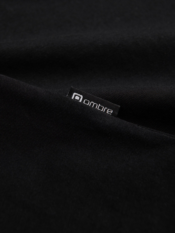 Ombre Clothing Черна мъжка тениска с V-образно деколте Ombre Clothing