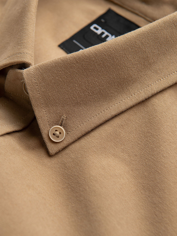 Ombre Clothing Светлокафява мъжка риза Ombre Clothing