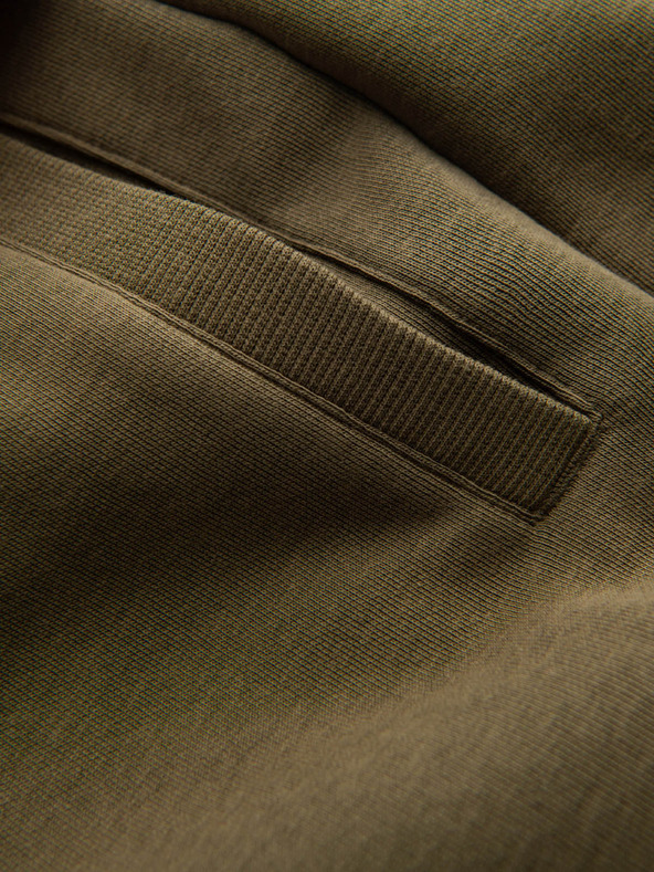 Ombre Clothing Зелени мъжки спортни панталони Ombre Clothing