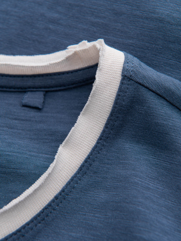 Ombre Clothing Тъмно синя мъжка тениска Ombre Clothing