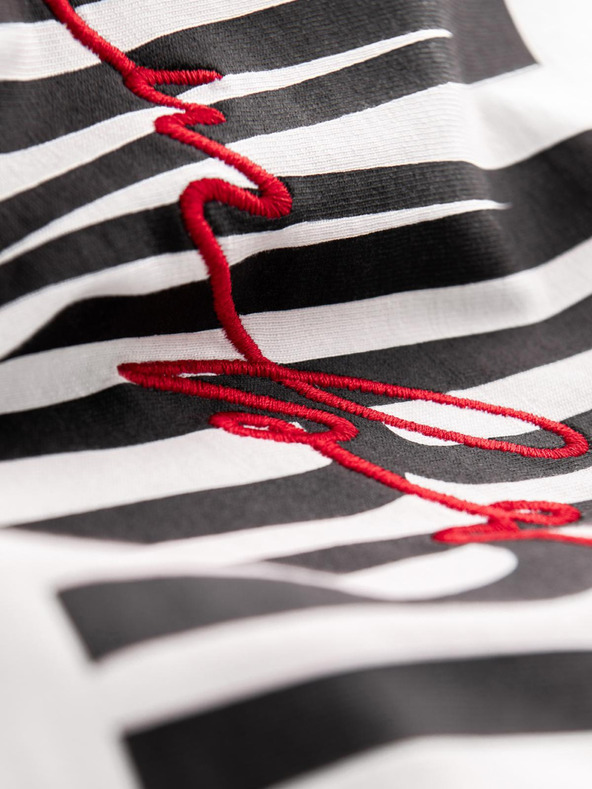 Ombre Clothing Мъжка памучна тениска с деликатна бродерия Ombre Clothing