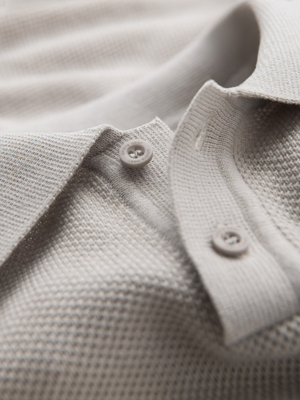 Ombre Clothing Мъжка памучна поло риза от структуриран трикотаж - бежова