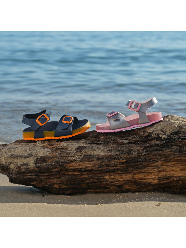 Geox Сребристи детски сандали Geox Adriel Girl