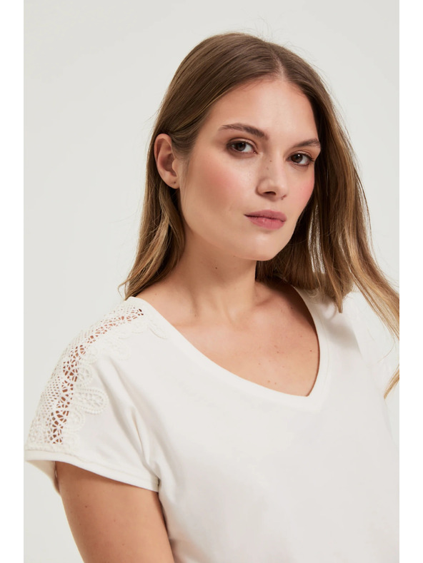 Moodo Блузка с дантела на ръкавите бяла Moodo