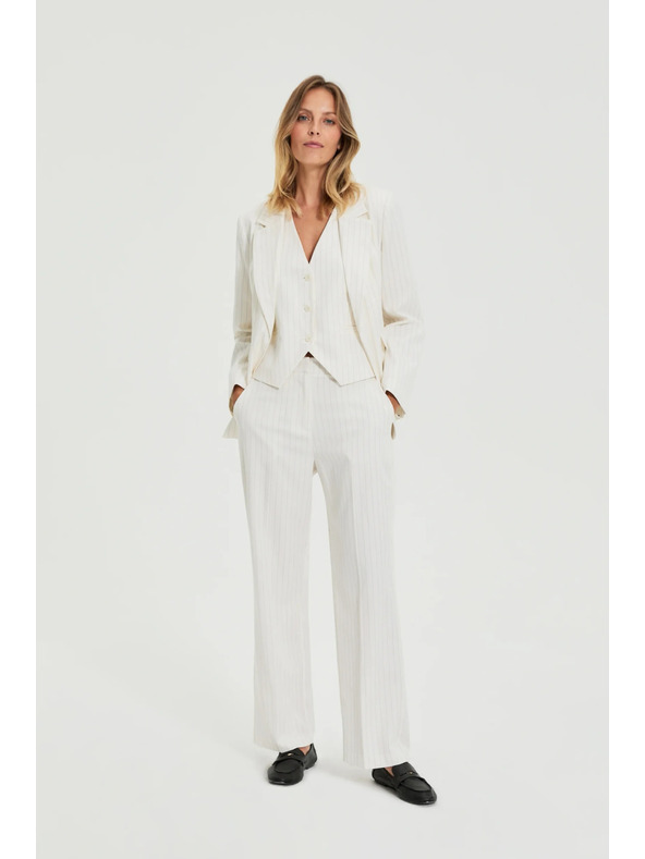 Moodo Бяло райирано сако Moodo