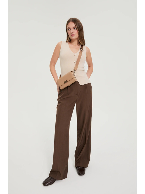 Moodo Топ с декоративни копчета бежов Moodo