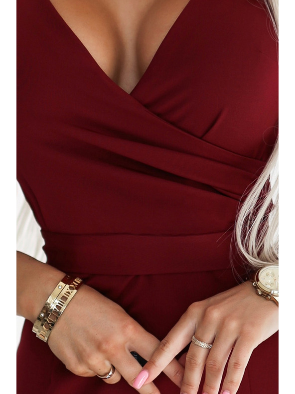 numoco Numoco NINA Елегантна рокля с деколте тип молив - бургундско