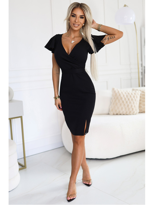 numoco Елегантна рокля с торбичка деколте - черна Numoco NINA